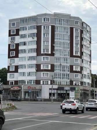 Продам 2-х комнатную квартиру в новострое в Звягеле на Киевской 45 - фото 1
