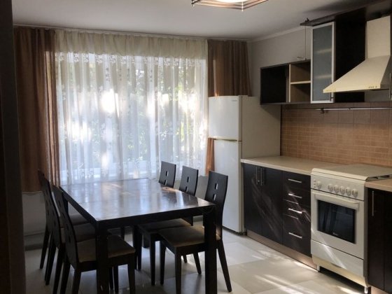 Продаж 5-ти кімнатної квартири Мукачево