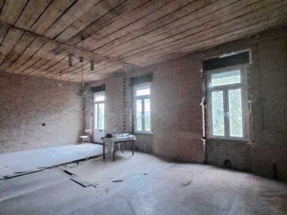 Продаж двокімнатної квартири Мукачево