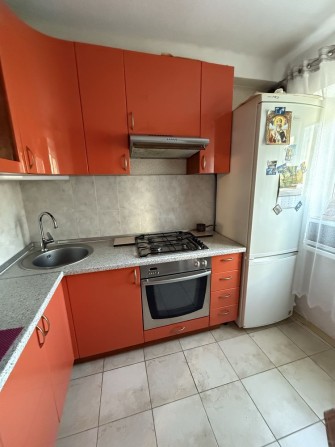 Продам 2 кімн. квартиру в Украінці. - фото 1