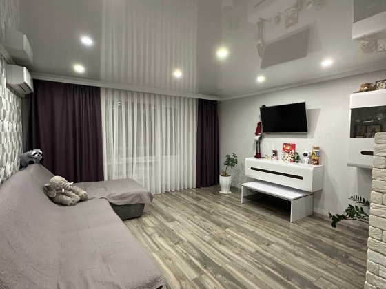 Продам!чотирьохкімнатна квартира на ПШС (можливий торг) Павлоград