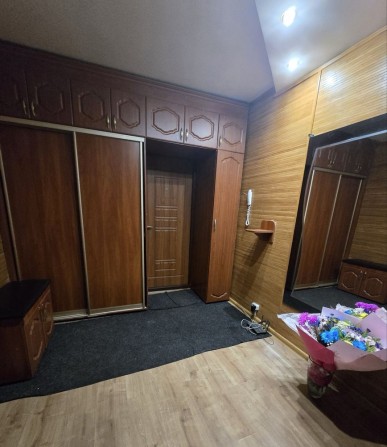 Продам 2-х кімнатну кварту в центрі - фото 1