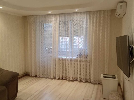 Продається 4-кімнатна квартира в районі Сороченець, м. Прилуки Прилуки