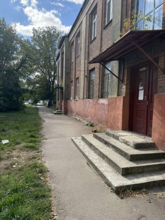 Продається простора фасадна квартира в центрі 2 кімнати індивідуальне - фото 1