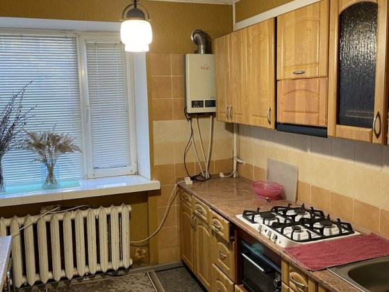 Продаж трикімнатної квартири Светловодск