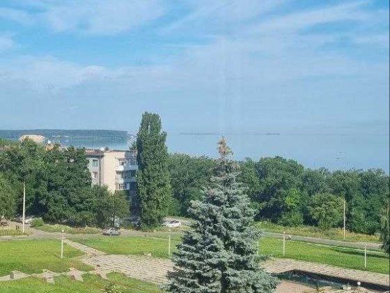 Продам квартиру 3х кімнатну Светловодск