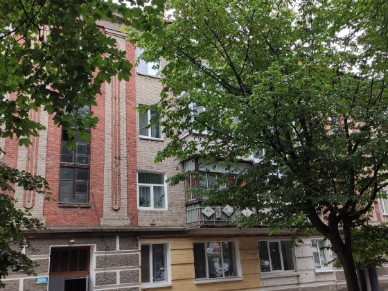 Продається 3-х кімнатна квартира 72м2,  4 поверх, індивідуальне опален Славута