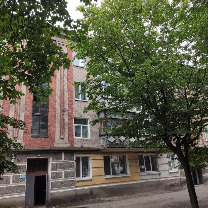 Продається 3-х кімнатна квартира 72м2,  4 поверх, індивідуальне опален - фото 1