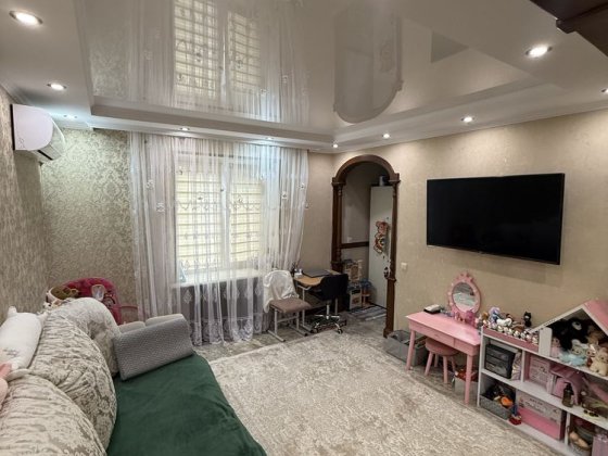 Продается 2 комнатная квартира. Автаномка. Закрыый двор. Славянск. 