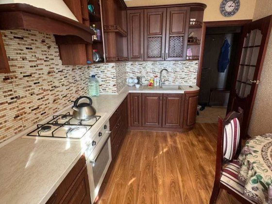 Продам 3 ком квартиру с гаражом и кладовкой. Можно по сертификату! 