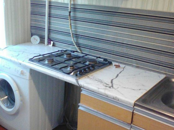 Продам  однокімнатну квартиру в центрі  міста  з інд.опаленням Смела