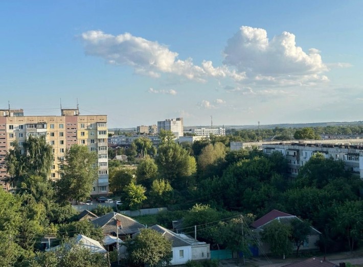 Продам 3-х кімнатну квартиру у центрі міста . Тільки продаж . - фото 1
