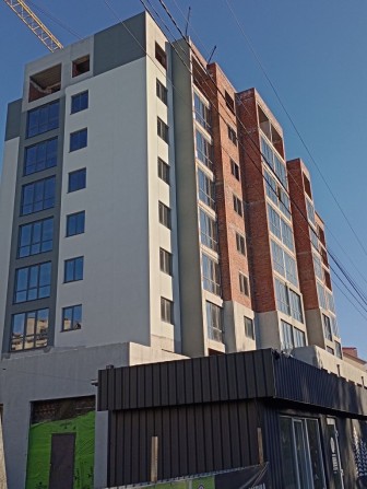 Велика однокімнатна квартира у зручному районі - фото 1