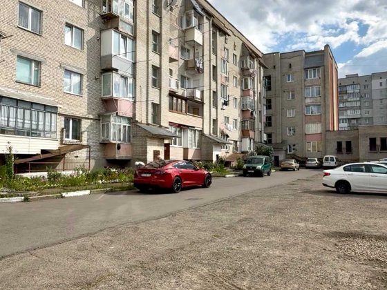 ПРОДАЖ ПРОСТОЇ 3-КІМНАТНОЇ КВАРТИРИ (чешка) 
м. Стрий, вул. Коссака Стрый