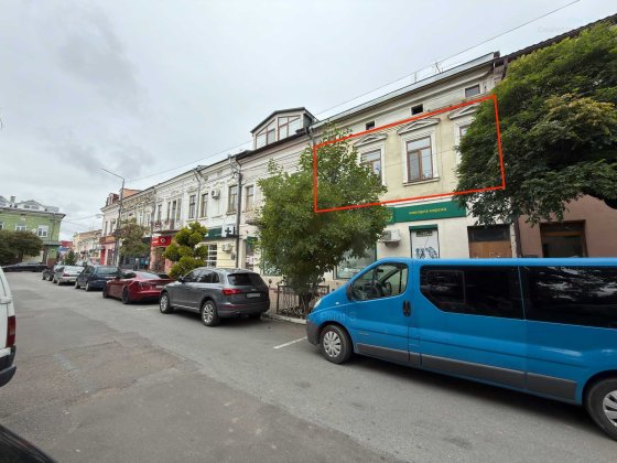 Продаж квартири — майдан Ринок, м. Стрий Стрый