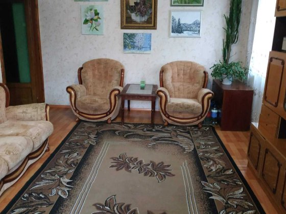 Продам 3-х комнат квартиру Центр Павлоград