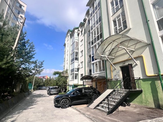 1-кімнатна з ремонтом і новою технікою — Скоропадського 10 Трускавец