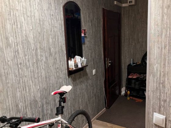 Продам 1 ком квартиру . Сату  10000$ Славянск