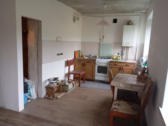 Продається трьохкімнатна квартира з індивідуальним опаленням Умань