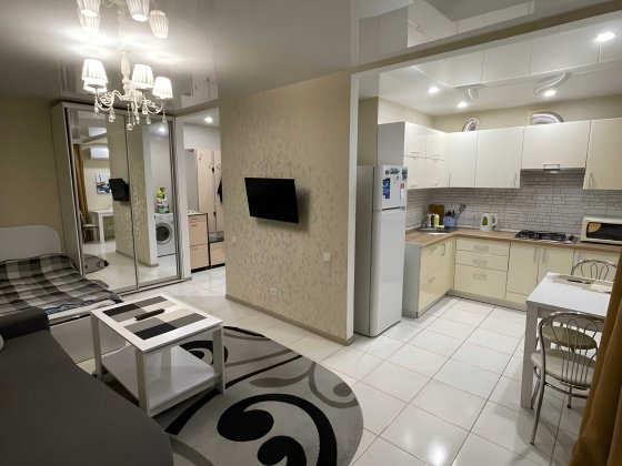 Продается 1-комнатная квартира в районе центральной площади. Славянск