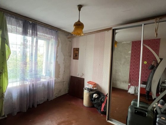 Продається трикімнатна квартира Умань