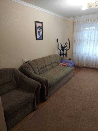 В продаже 3 комнатная квартира на Артема. - фото 1