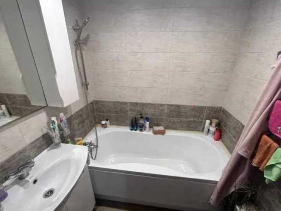 Продам 3-комнатную квартиру Центр 