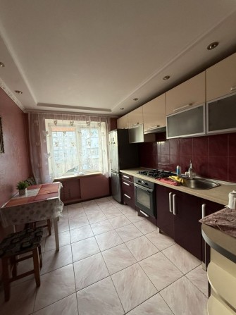 Продаж 4-х кім квартири по Бандери - фото 1