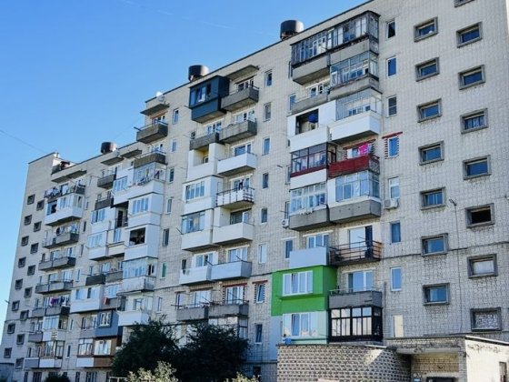 Продаж 1 кім по Стуса