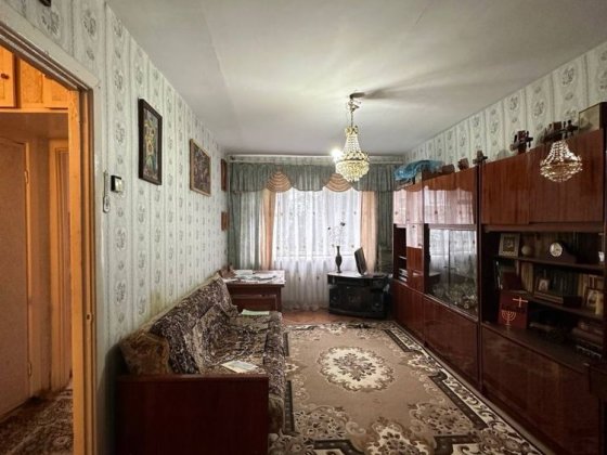 Продається двокімнатна квартира Шептицький
