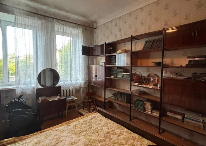 Продам 3 - кімнатну квартиру - фото 1