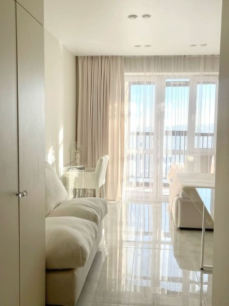 Новинка 2х кім квартира зі свіжим ремонтом  в центрі міста - фото 1