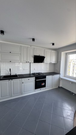 Продаж 3-х кімнатної по Набережній - фото 1