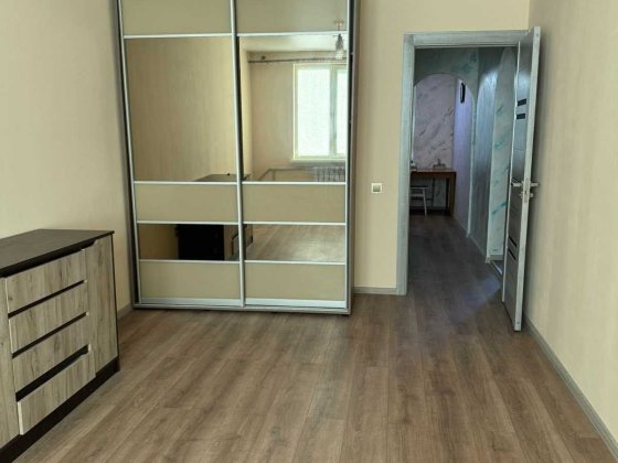 Продається 3-х кімнатна квартира, м. Чугуїв Чугуев