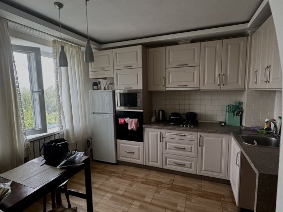 Продаж 1-кімнатної квартири в Чугуєві, м-н Авіатор Чугуев