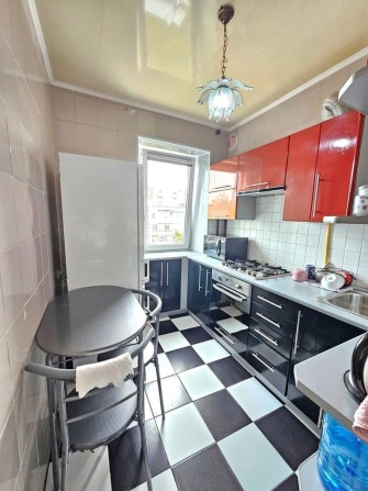 Продам 1-кімнатну квартиру, район 8-9 школи - фото 1