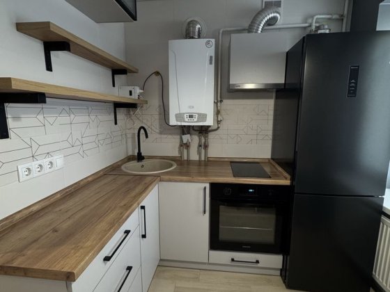 Продаж 2 кімнатної квартири в центрі міста