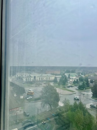 Продаю 1 кім. кв.в центрі міста Шепетівка. Біля залізничного вокзалу - фото 1