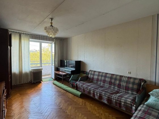 Дешево! Продам 3 кімнатну  чешку  у м.Шептицький! Шептицький