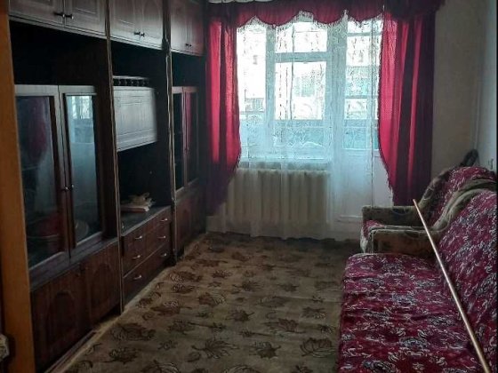 Продаж квартириПродам 3-комнатную квартиру, косметический ремонт