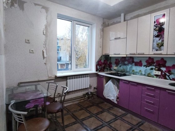 Продам 3-кімнатну квартиру з гаражем у Чугуєві Чугуев