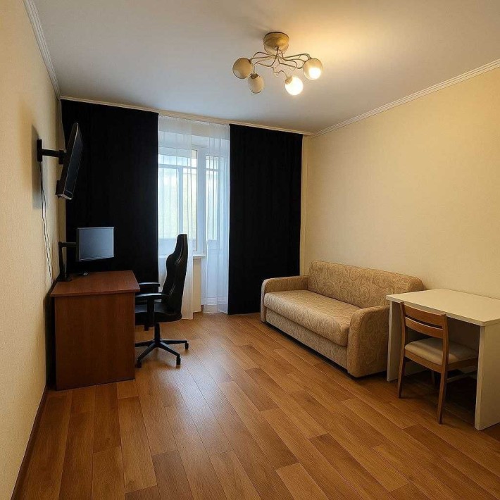 Продаж 2-кімнатної квартири 43 м², Центр, вул. Івана Франка, сталінка - фото 1