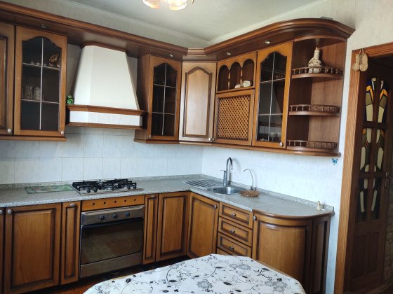 Продам 2 комнатную квартиру, м-н Авиатор Чугуев