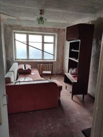 Продам 2 комн. квартиру в Чугуеве под ремонт - фото 1
