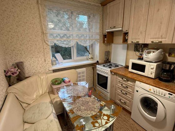 Продаж 2-кімнатної квартири на Виставці Хмельницький