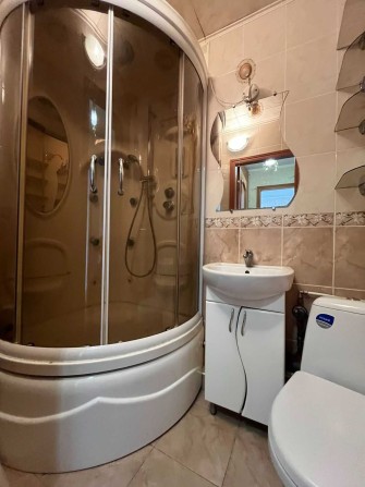 Супер квартира, низ ринку - Виставка, середній поверх, Хороша ціна - фото 1