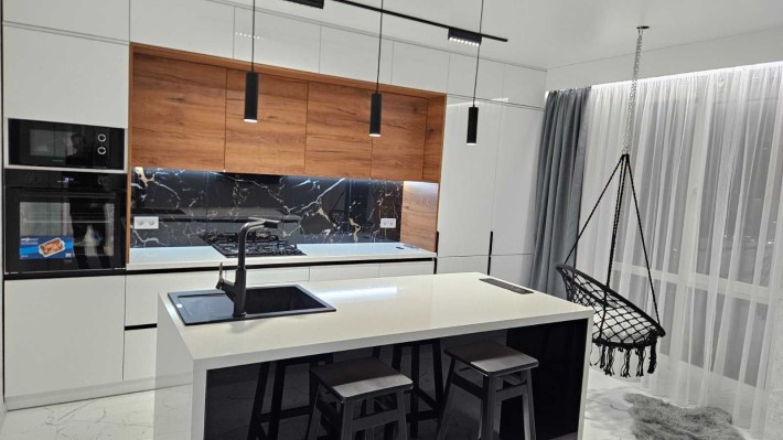 Стильна 1-кімнатна з панорамним виглядом |ЖК Олімпійський 1 | Виставка - фото 1