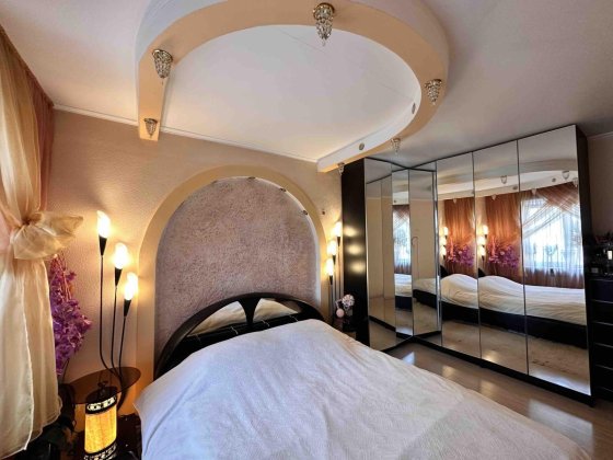 Продається 3-кімнатна квартира в Хмельницькому Хмельницький