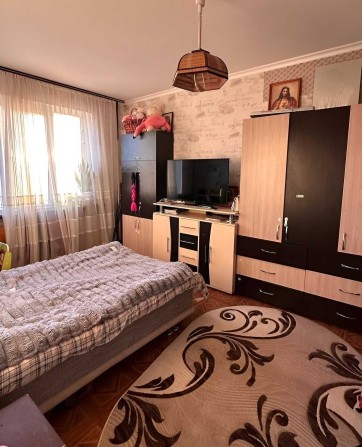 Ще одна двох кімнатна хороша квартира в хорошому районі, телефонуй - фото 1