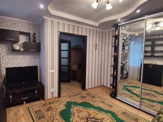 Затишна однокімнатна квартира з автономним опаленням Переяслав-Хмельницький